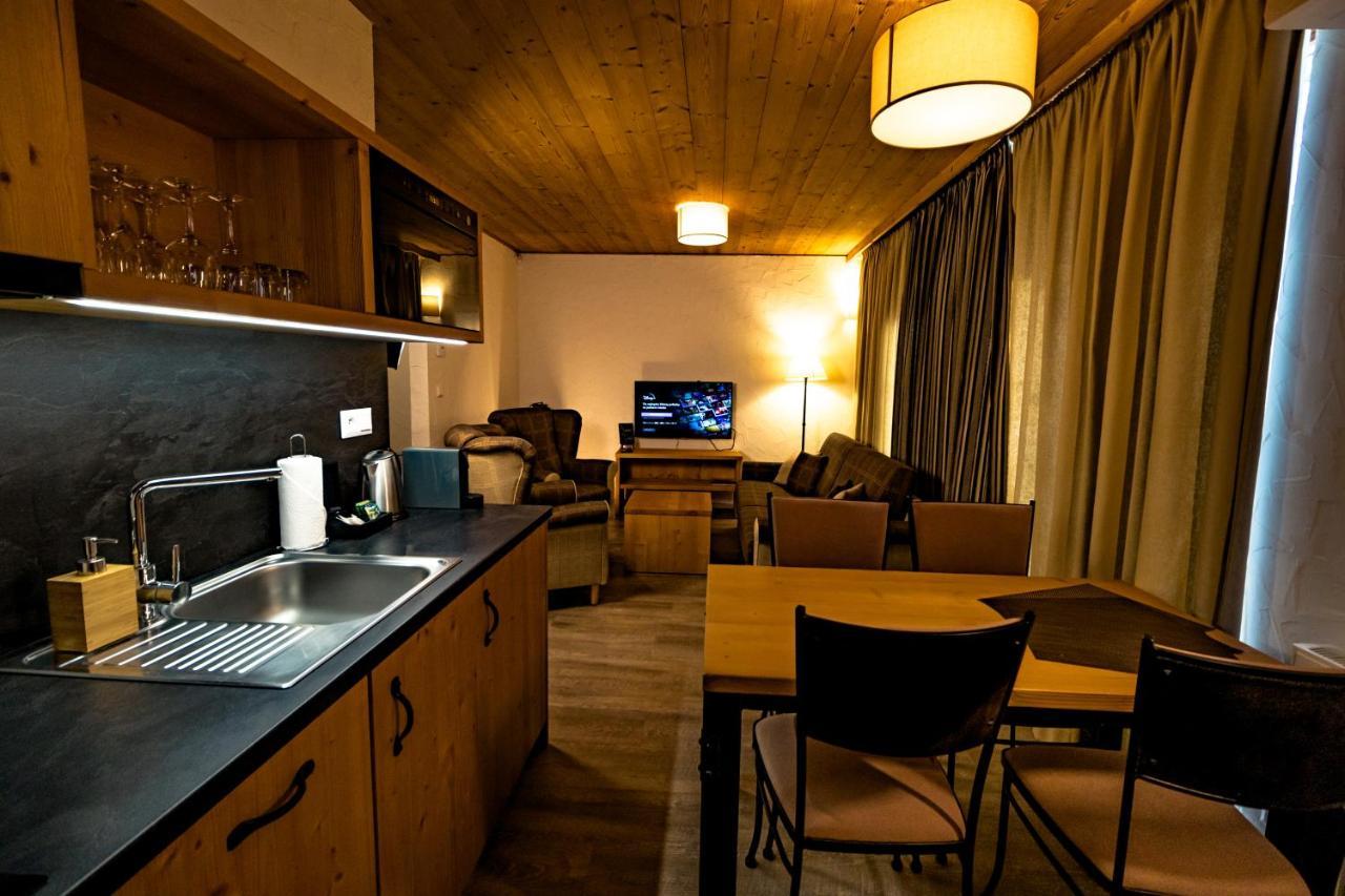 דמנובסקה דולינה Cardinal Jasna Mountain Wellness Apartment מראה חיצוני תמונה