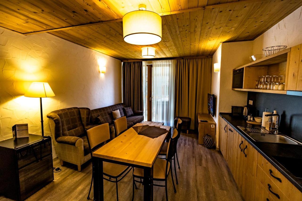 דמנובסקה דולינה Cardinal Jasna Mountain Wellness Apartment מראה חיצוני תמונה