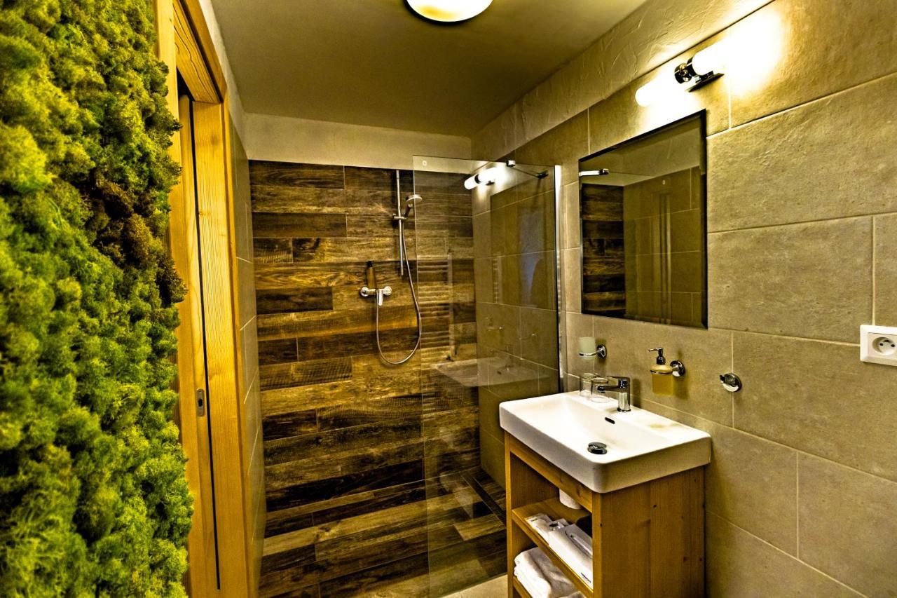 דמנובסקה דולינה Cardinal Jasna Mountain Wellness Apartment מראה חיצוני תמונה